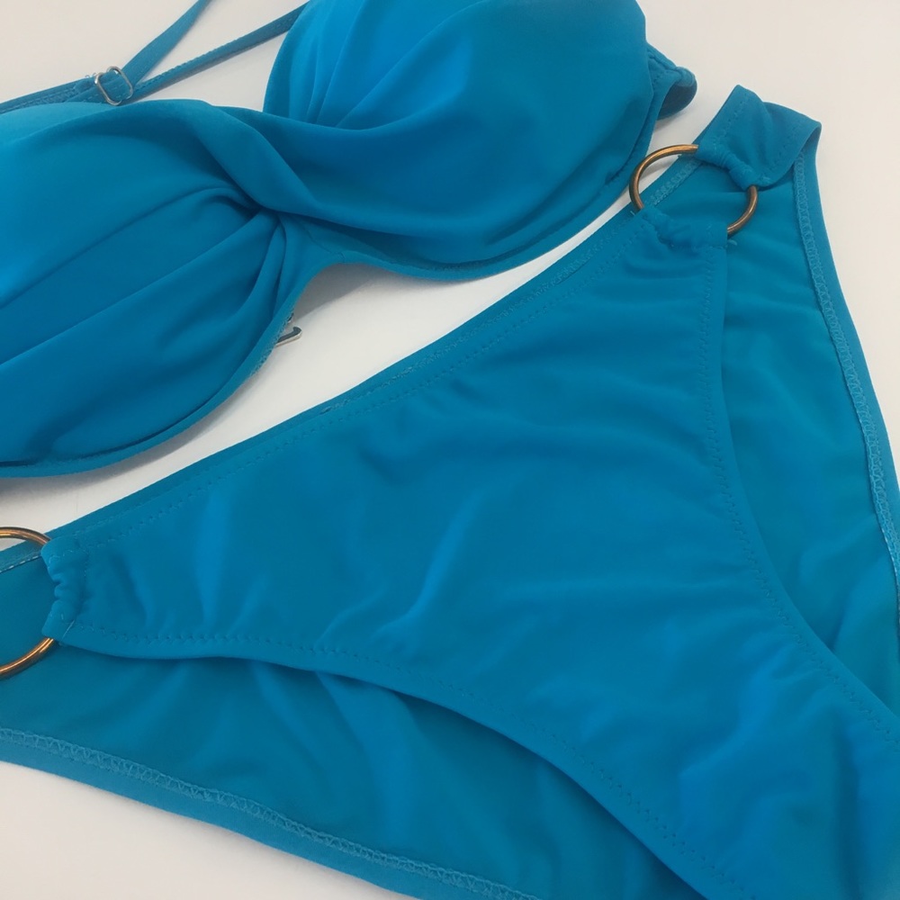 Blue bathing suit - Picture 2 of 3